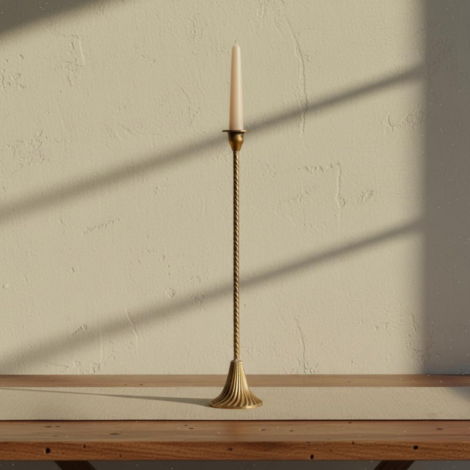 Twisted Gold Candle Holder Sta - Paraffin Candle Wax recension och pris